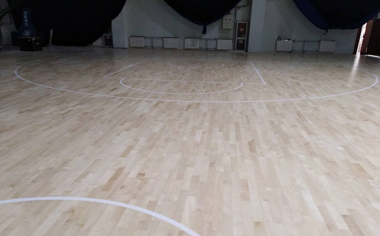 松木羽毛球館木地板報價
