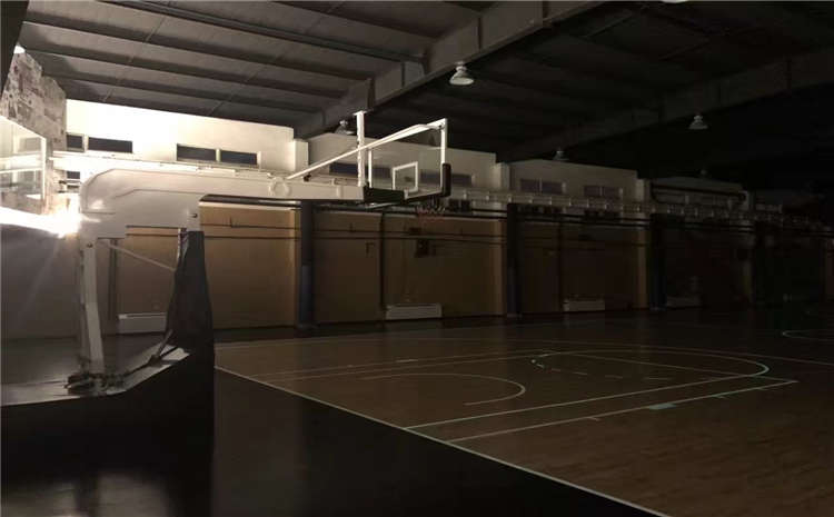 柞木乒乓球館木地板批發價格
