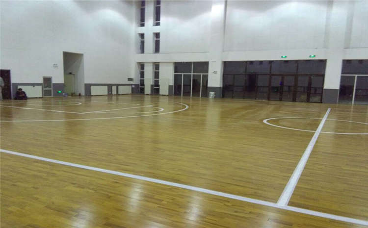 柞木運動籃球地板施工技術方案